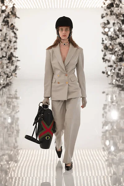 Look 40
